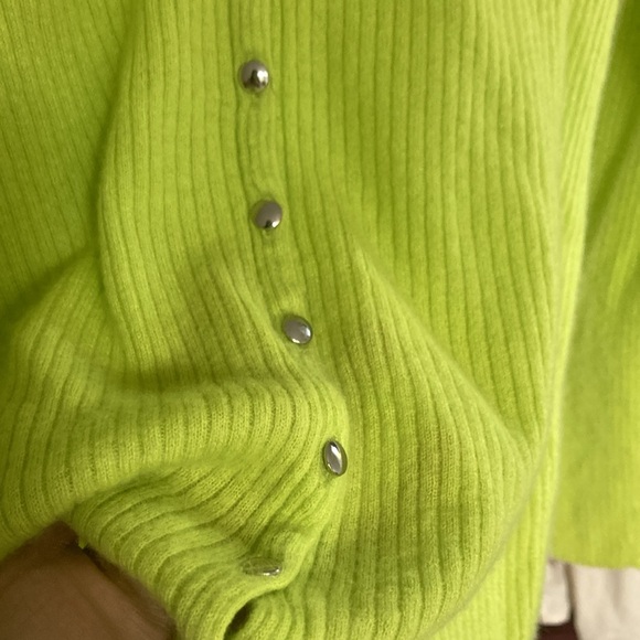 Banana Republic Cashmere Cardigan - Picture 3 of 4